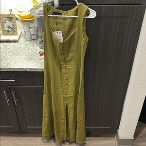 *Never Worn* Zara Green Sleeveless Midi dress